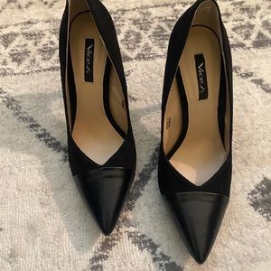 Pointy toe pumps